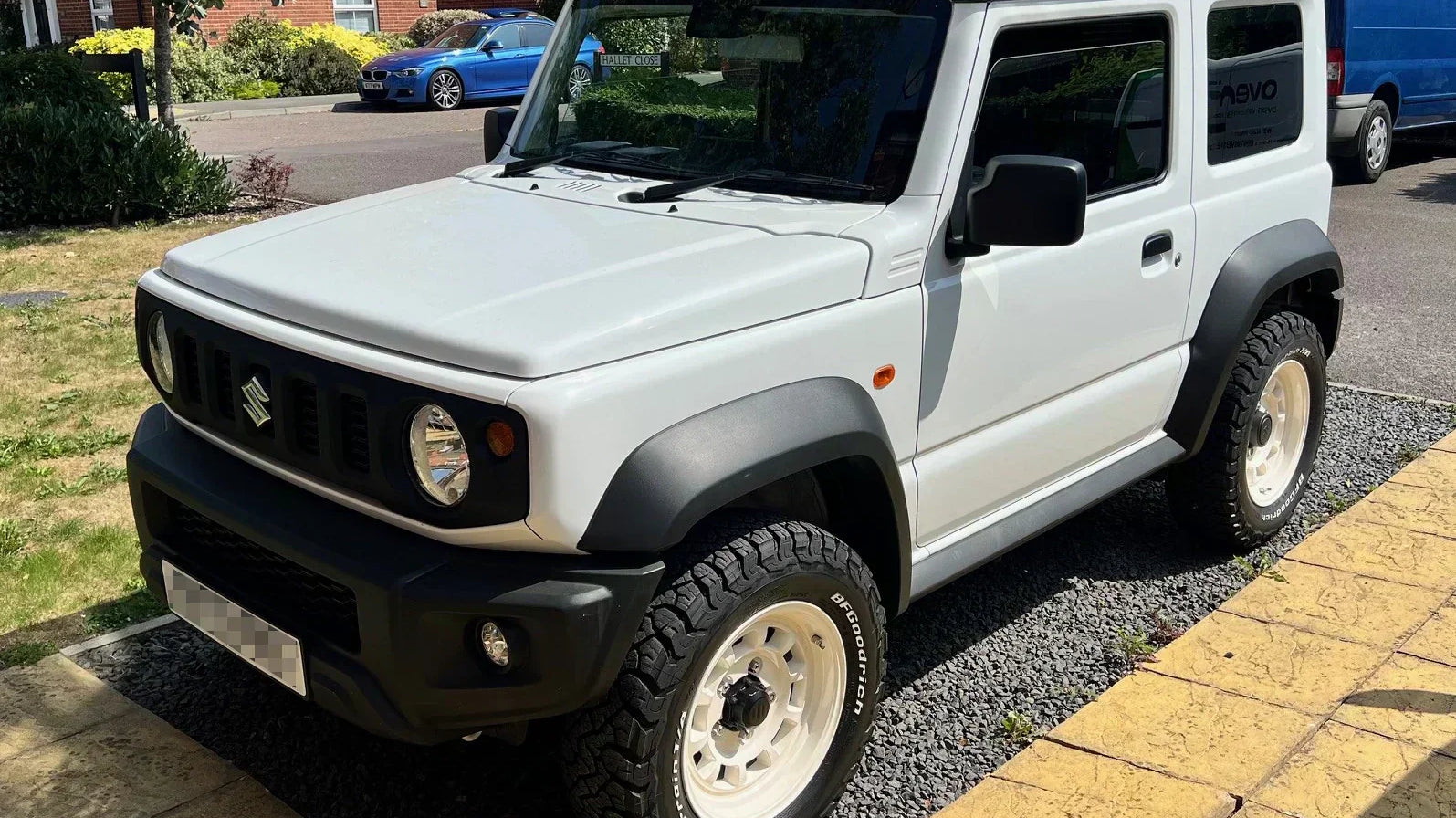 White Suzuki Jimny (2018+) with Vintage White High Peak J-01 wheels and BF Goodrich KO3 tyres
