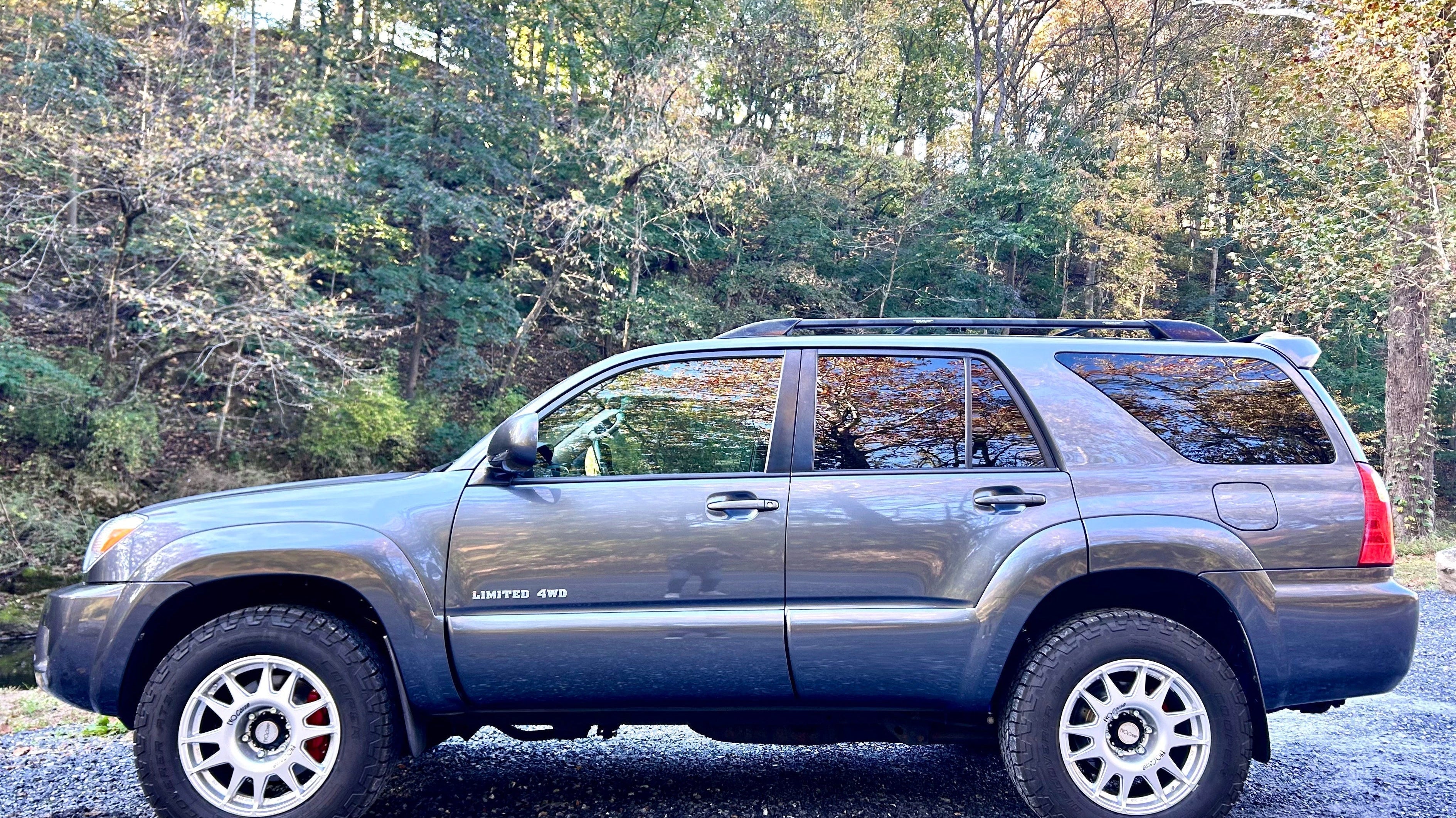 Toyota 4Runner (2003+) with EVO Corse DakarZero wheels - 18x8.5J+20 / 106.1CB / 6x139.7PCD - Silver