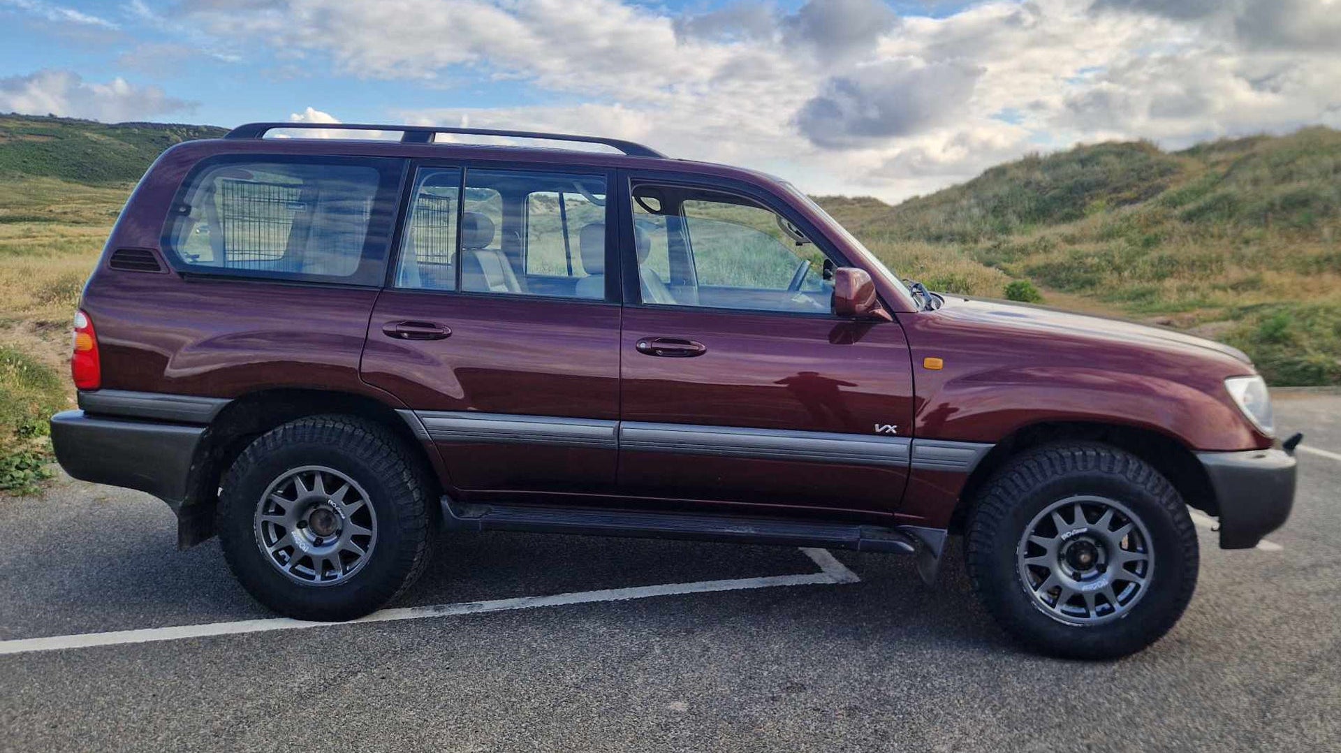 TOYOTA LAND CRUISER 100 (1999+)