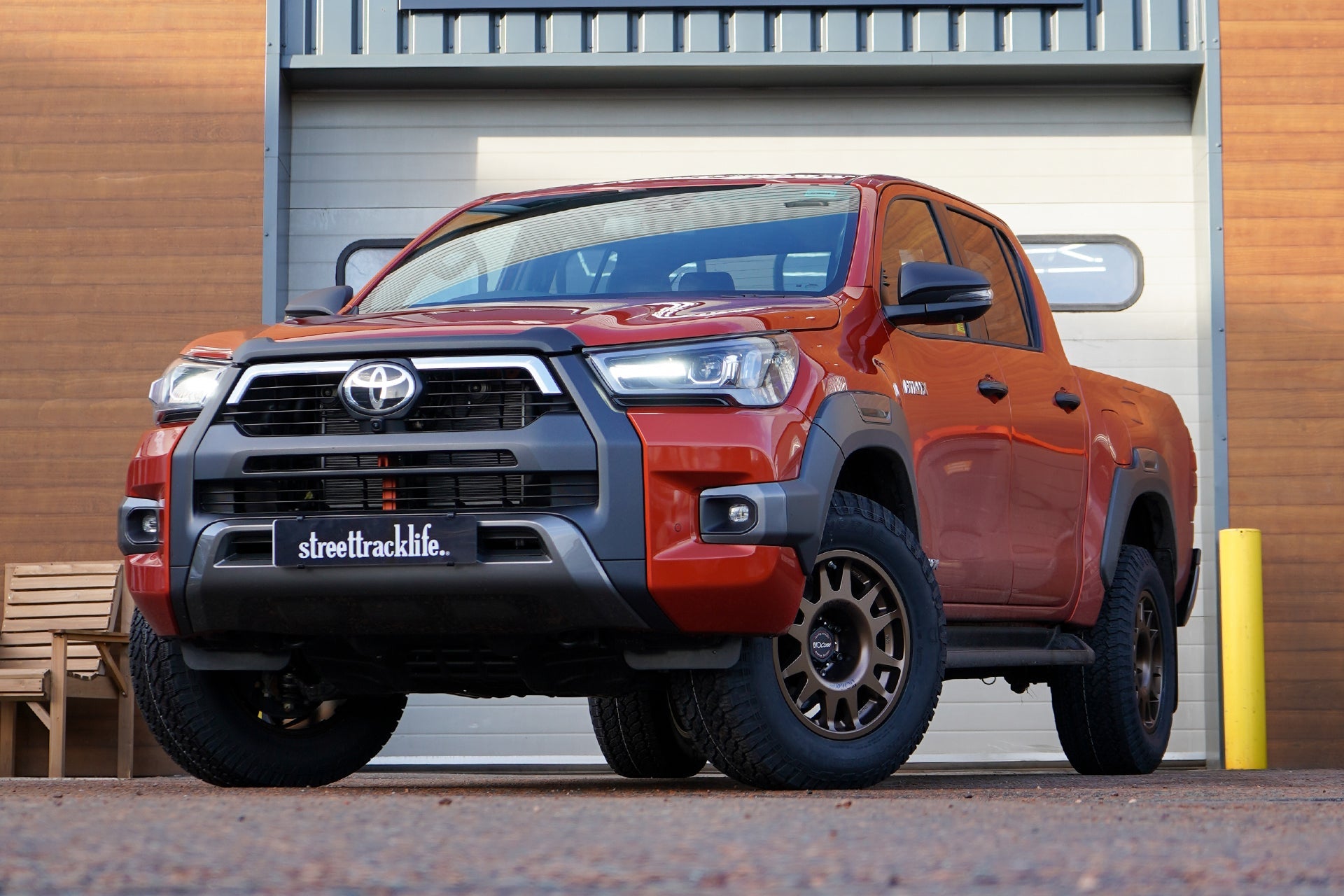 TOYOTA HILUX (2016+) EVO CORSE WHEELS 17"