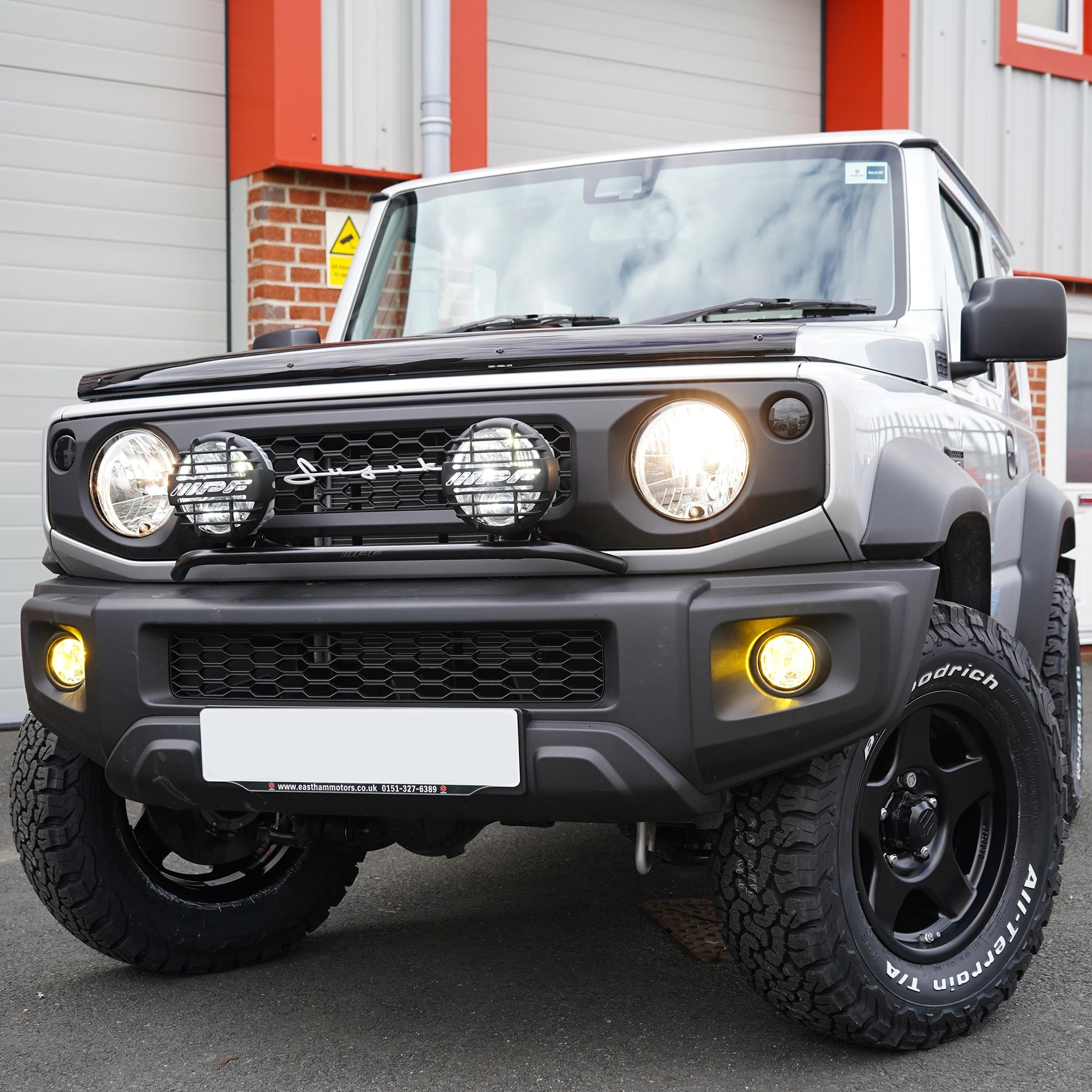 Black Bonnet Guard for a Suzuki Jimny (2018+)